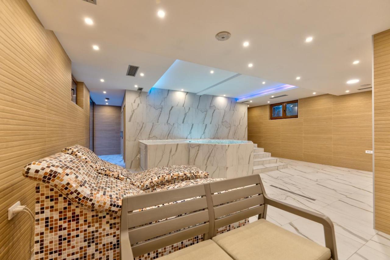 Apartment Gold Lux &