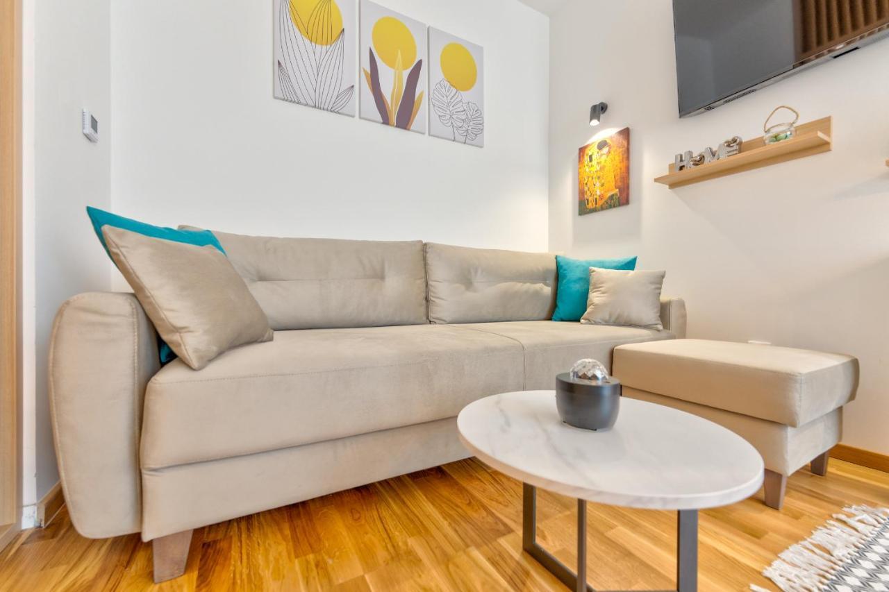 Apartment Gold Lux & *